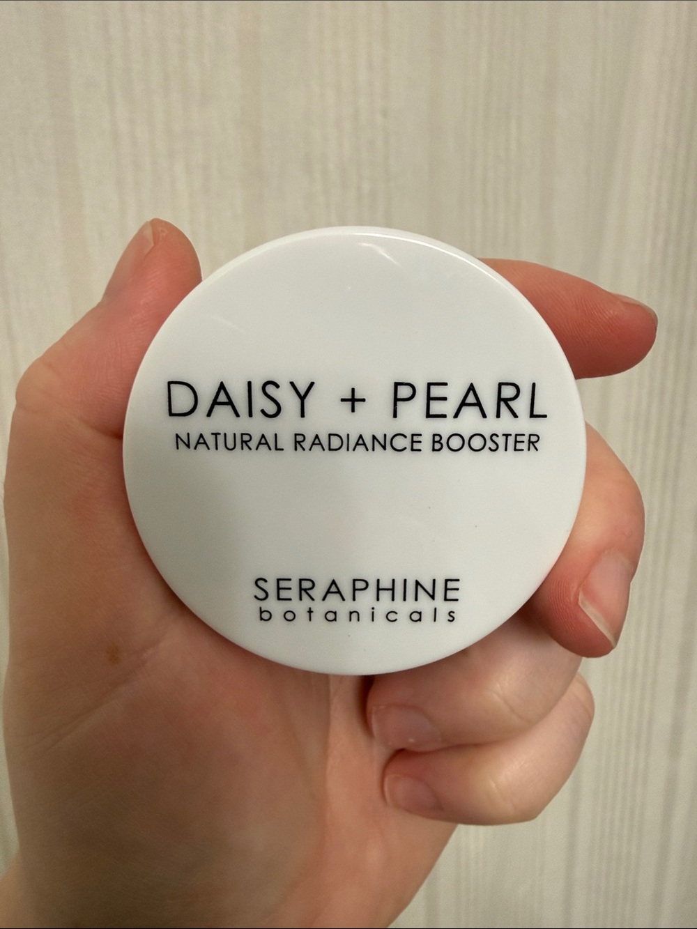 NEW‼️ Seraphine Botanicals Daisy + Pearl - Natural Radiance Booster - Picture 3 of 6